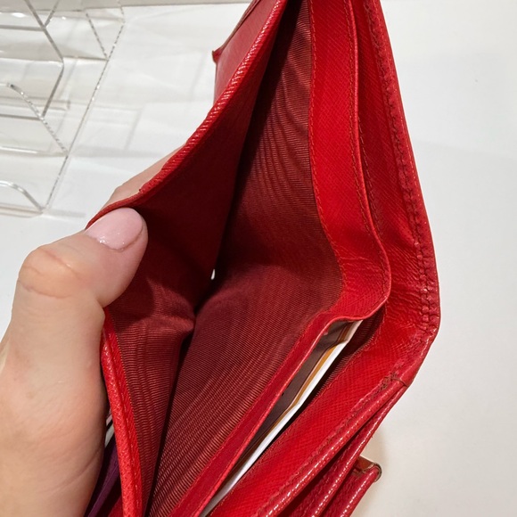 Salvatore Ferragamo Two Tone Wallet - Picture 4 of 7